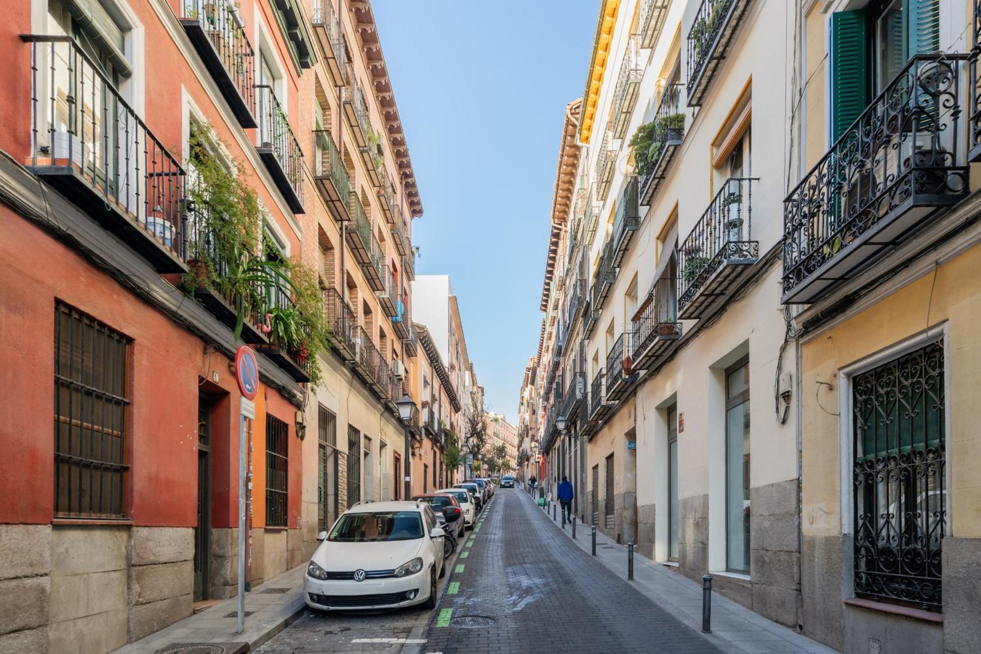 Apartamento En La Plaza De Lavapies Alquiler Temporal Madrid Kültér fotó